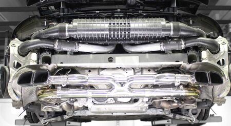 CARGRAPHIC Sportabgasanlage Turbo-Back - - ohne Katalysatoren<br>
- mit integrierten Abgasklappen<br>
- RACE SOUND / RACE SOUND+ Version<BR>
<b>Art.Nr.</b> PERP91TETRACEKATERFLAP